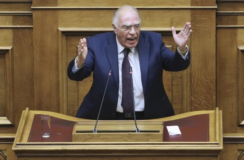 Βασίλης Λεβέντης: «Οι ένοχοι θα τιμωρηθούν από το λαό»