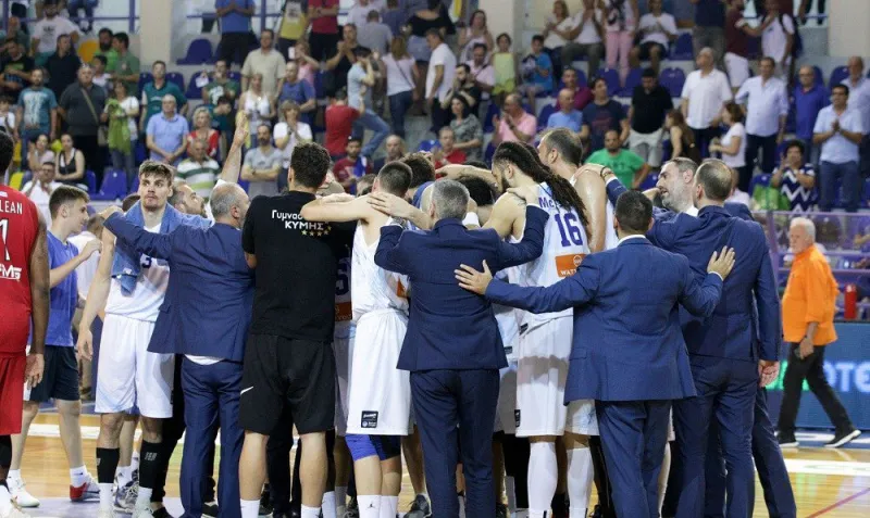 Αντίστροφη μέτρηση για το νέο κλειστό γήπεδο Κύμης (pics)
