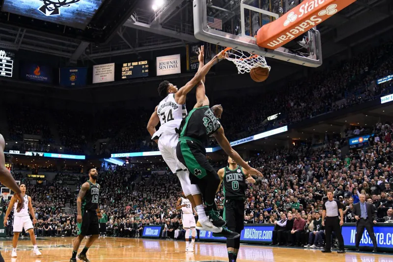 O Giannis, ο «Σόφο» και το ψεύτικο Ρόλεξ!