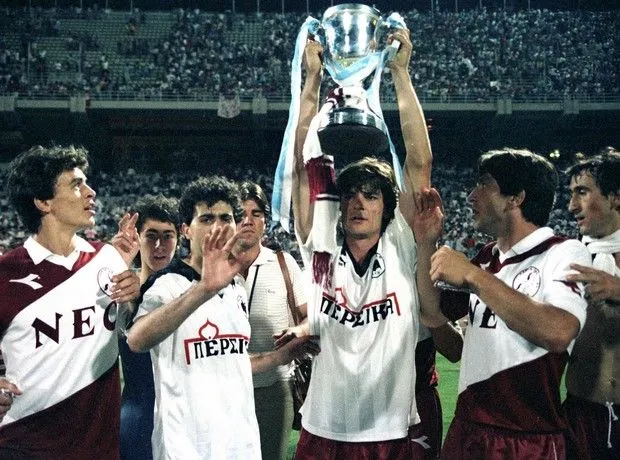 Η ΑΕΛ θυμήθηκε τον θρίαμβο του '85