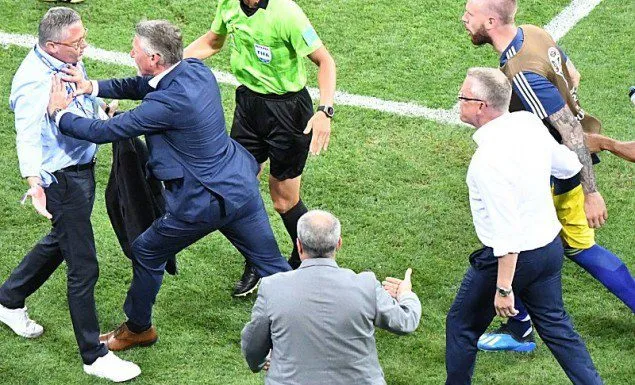 Χειρονομίες Γερμανών στον σουηδικό πάγκο και ένταση (vid)