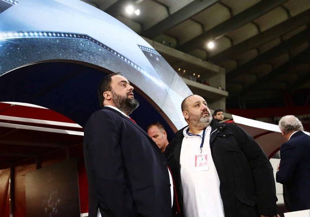 Καραπαπάς: «Ψέματα, μαζί με ό,τι απέμεινε από τις ονειρώξεις τους»