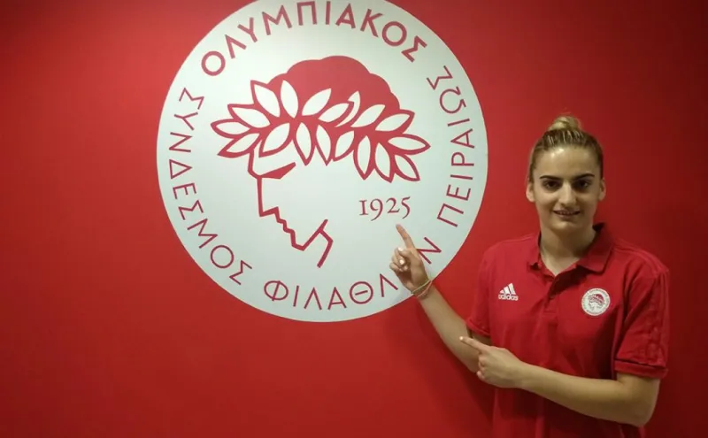 Στον Ολυμπιακό η Σταμολάμπρου