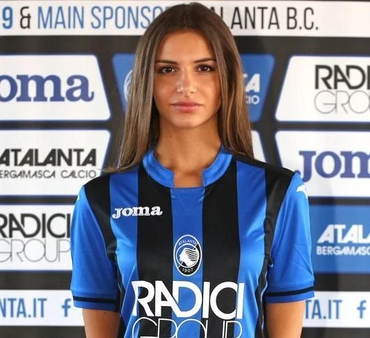 «Φωτιά» οι... νέες εμφανίσεις της Αταλάντα (pics)