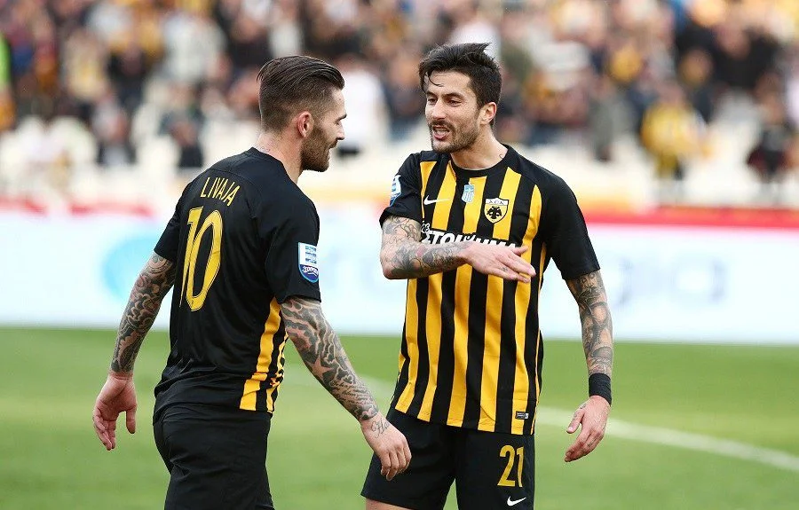 Δίνει χρόνο στον Κονέ
