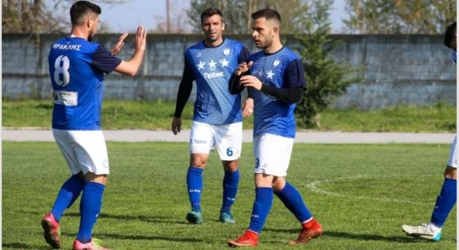 Έμεινε και ο Παπαδόπουλος στον Ηρακλή