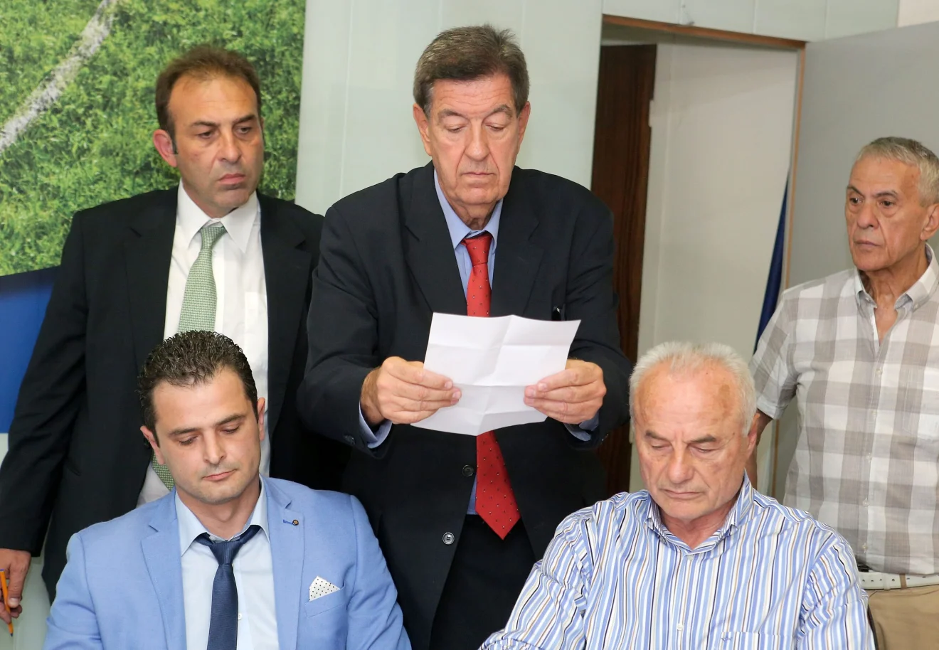 Λυχναράς: «Η... πίεση σκίζει και ψηφοδέλτια»