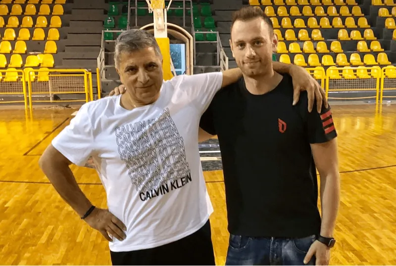 Ο Μάντζαρης και άλλοι τρεις για το Μαρούσι