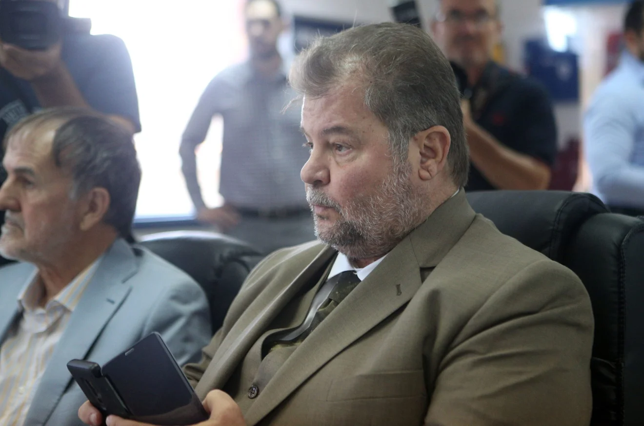 Μπαταγιάννης: «Το συζητάμε για 12, αλλά...»