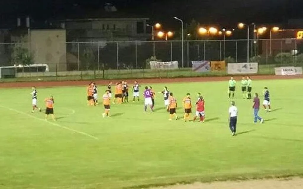 Δικηγόροι έστειλαν διαιτητή στο νοσοκομείο!
