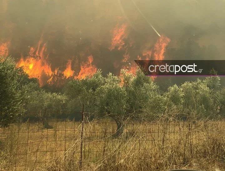 Μεγάλη φωτιά και στα Χανιά!