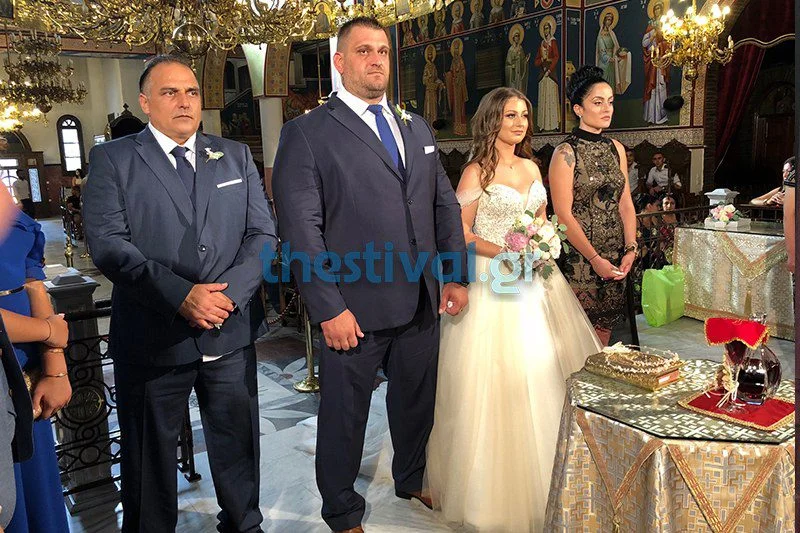 Παντρεύτηκε το "θηρίο" του Ιβάν Σαββίδη (pic+vid)