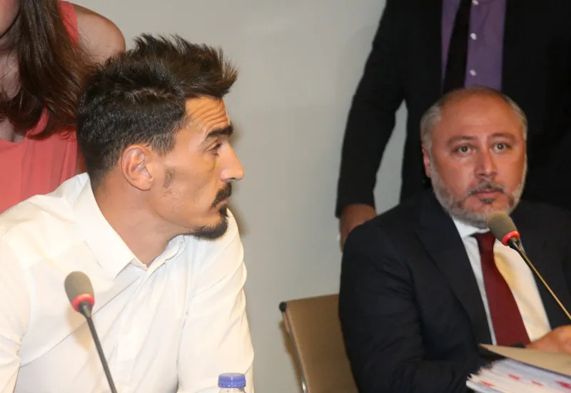 Λάζαρος: «Δεν έχω υπογράψει συμβόλαιο", το κατέθεσε η ΑΕΚ!