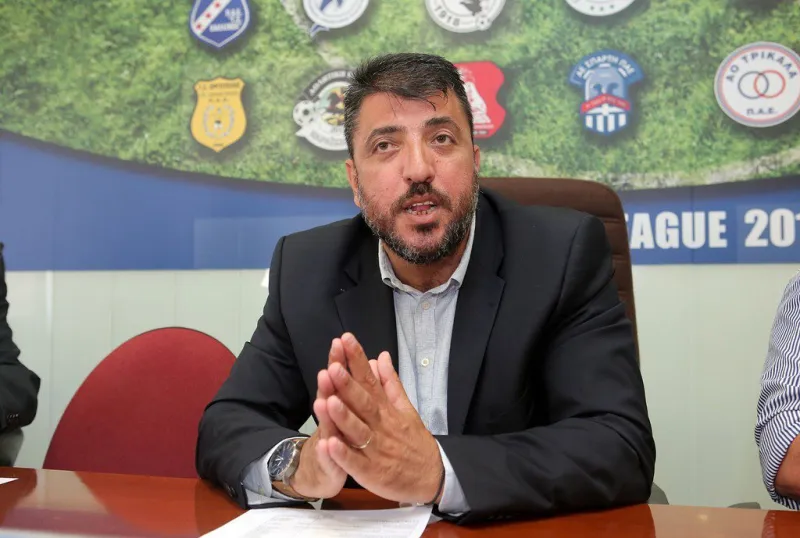 Οριστικά πρόεδρος της Football League o Λεουτσάκος