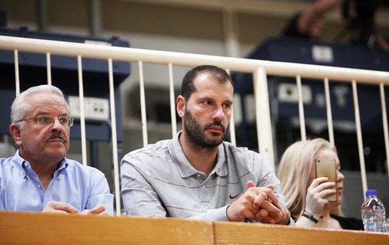 Κακιούζης: «Σταματήσε επιτέλους να μιλάτε» (pic)