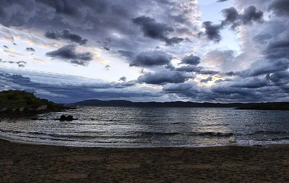 Σταθερά άστατος ο καιρός και την Κυριακή