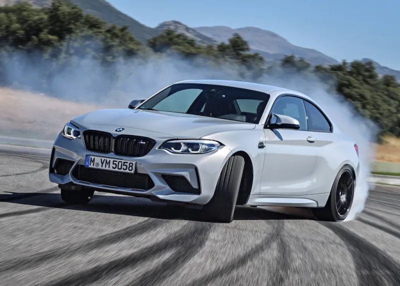 Ακόμα μεγαλύτερος πειρασμός: Η νέα BMW M2 Competition