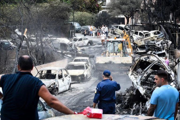 Πέθανε και η μητέρα του 6 μηνών βρέφους που χάθηκε στη φωτιά στο Μάτι