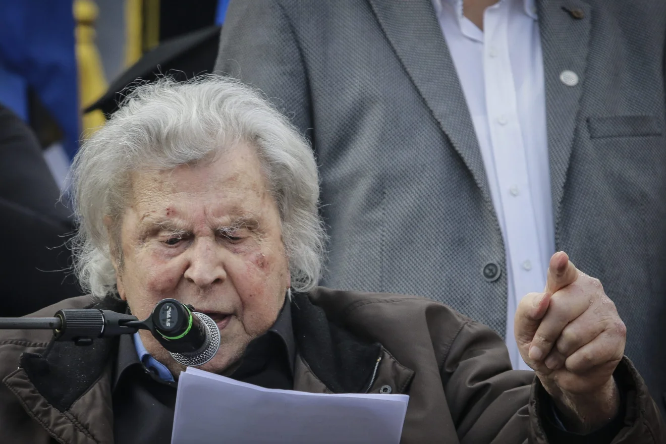 Σοβαρό καρδιακό επεισόδιο υπέστη ο Μίκης Θεοδωράκης