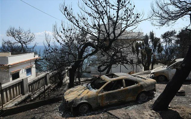 Στους 91 οι νεκροί από τη φονική πυρκαγιά
