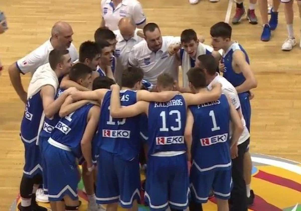 Στην οκτάδα η Εθνική παίδων
