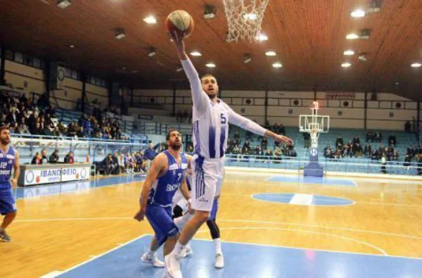 Παραμένει στον Ηρακλή ο Αθανασούλας