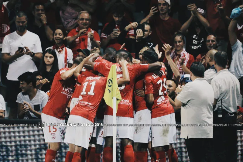 Απίστευτη Νιμ, 3-1 τη Μαρσέιγ και κορυφή (vid)