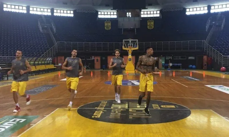 Η υποδοχή των φίλων του Άρη στην Καστοριά (pics &amp; vid)