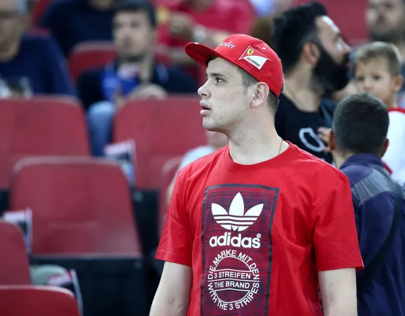 Νέο ποστάρισμα Αγραβάνη για Παπαπέτρου: «Μόρφωσέ με»