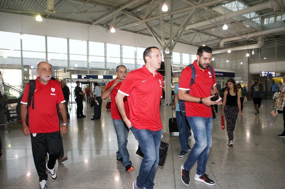 Έφυγε για Μέτσοβο ο Ολυμπιακός (pics)