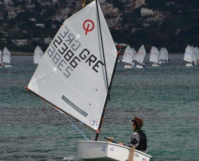 Δωρεάν υλικό σε νέους ιστιοπλόους σε Μάτι και Ραφήνα