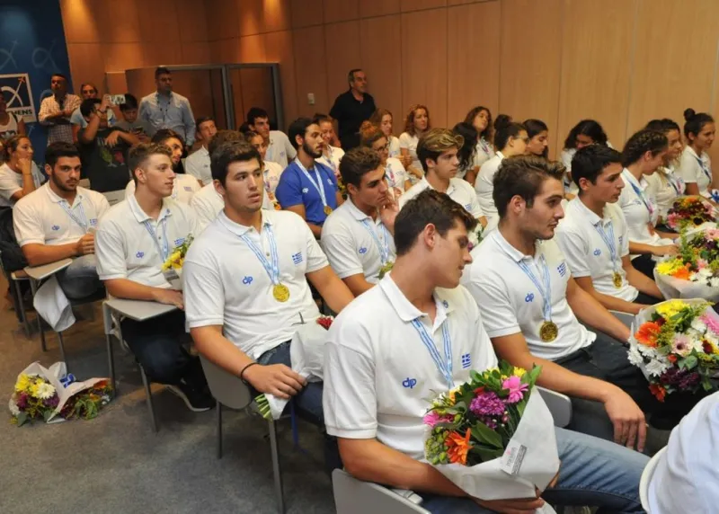 Τα μετάλλια... έφεραν επιτέλους το πολυπόθητο κολυμβητήριο!