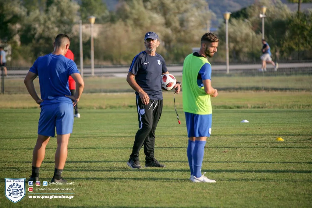 "Πρώτη" για Ευαγγέλου, στην προπόνηση οπαδοί