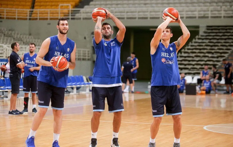 Η εθνική ομάδα έπιασε δουλειά εν όψει Σερβίας και Γεωργίας (vid)