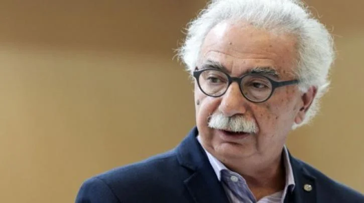 4839 πραγματικές υπογραφές...