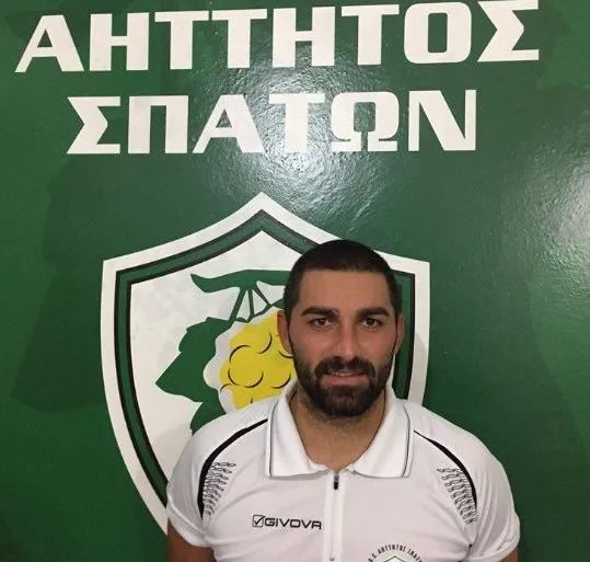 Στον Αήττητο Σπάτων ο Μαρουκάκης