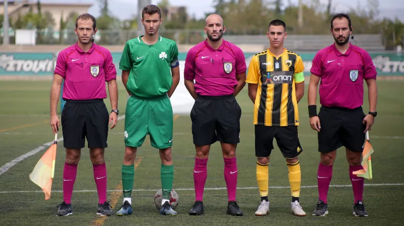 Περάστε κόσμε και στο... u17