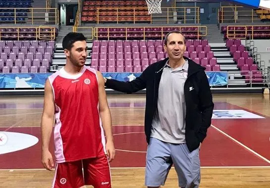 Αντάμωσαν πατέρας και γιος Μπλατ στο Ηράκλειο