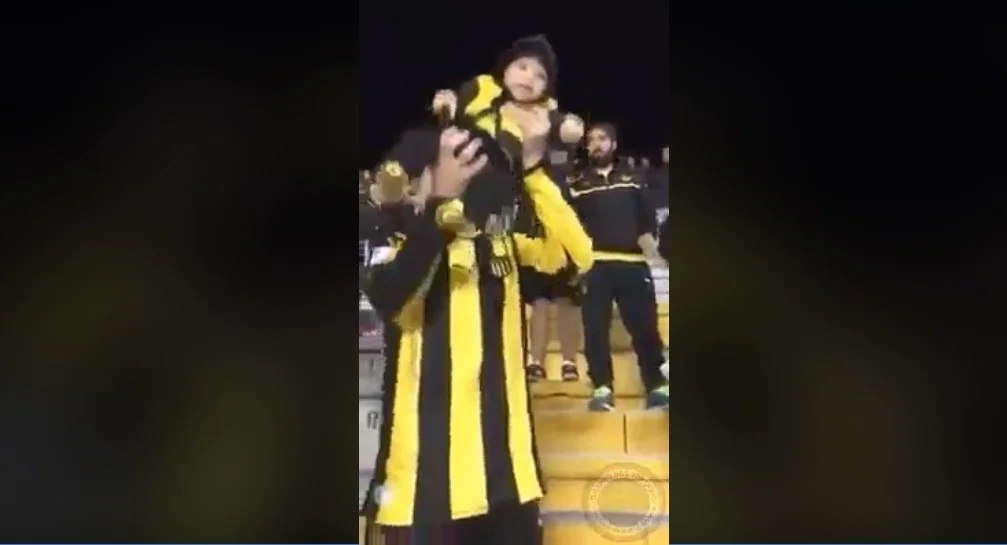 Επικό video: Τι έκανες στο γήπεδο… μπαμπά;