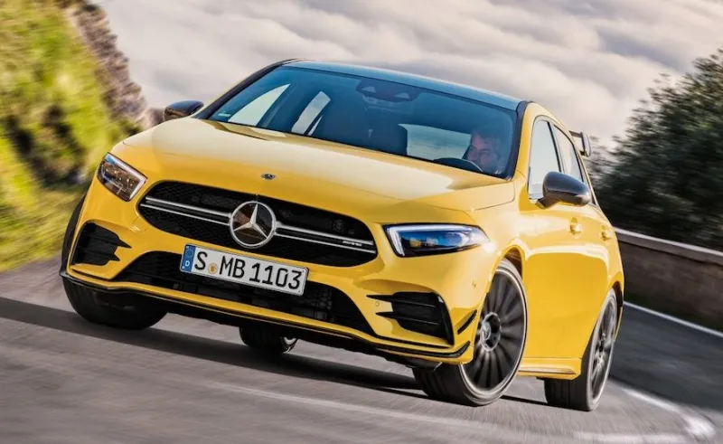 Η νέα Mercedes-AMG A35 απέχει ένα βήμα πριν τη -σπορτίφ- κορυφή