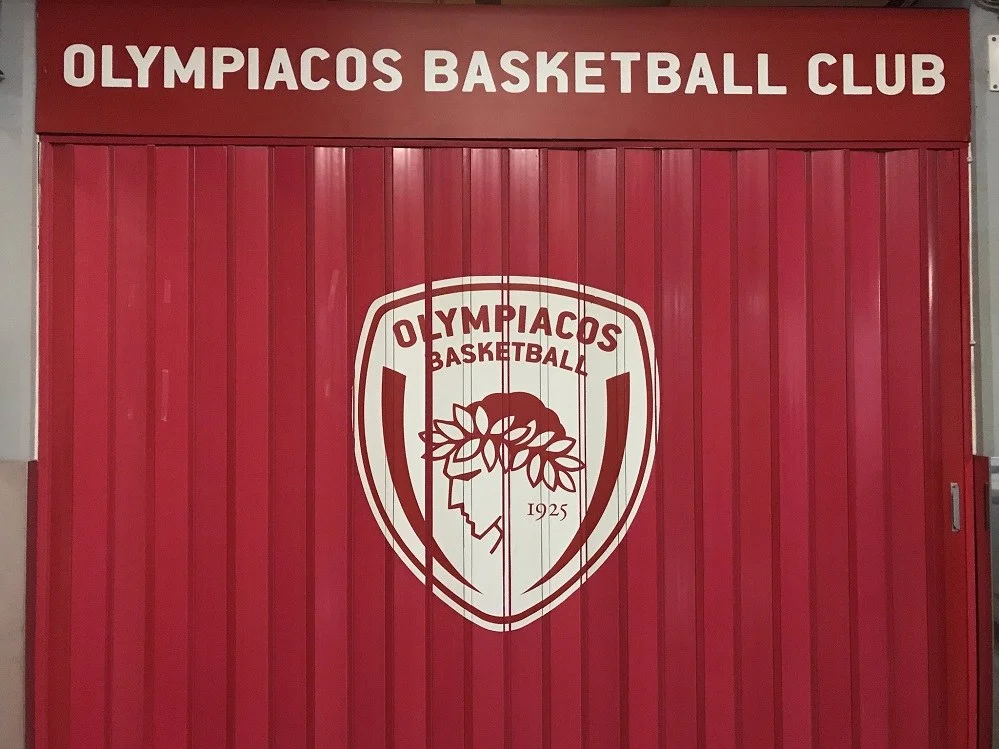 Ο Τουπάν σκοράρει από το κέντρο και ο Σπανούλης... ντριπλάρει (vids)