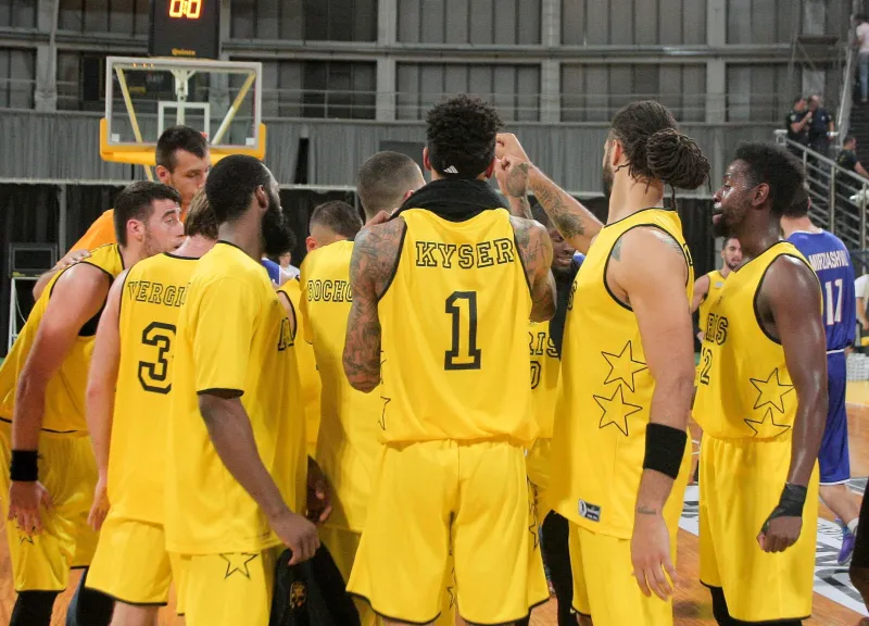 Άπαντες παρόντες στον Άρη