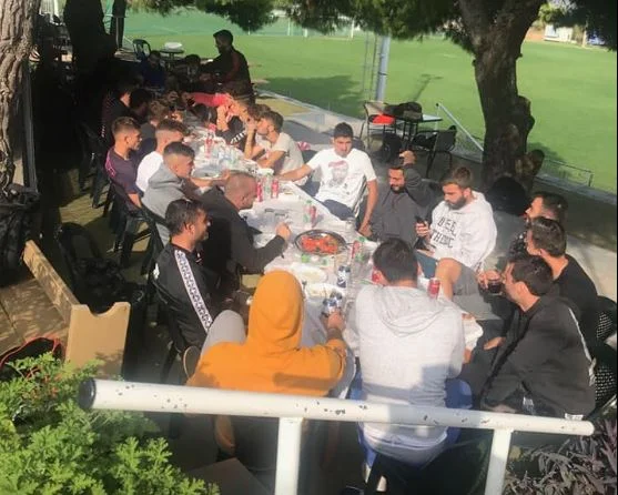 Μπάρμπεκιου στον Αήττητο Σπάτων