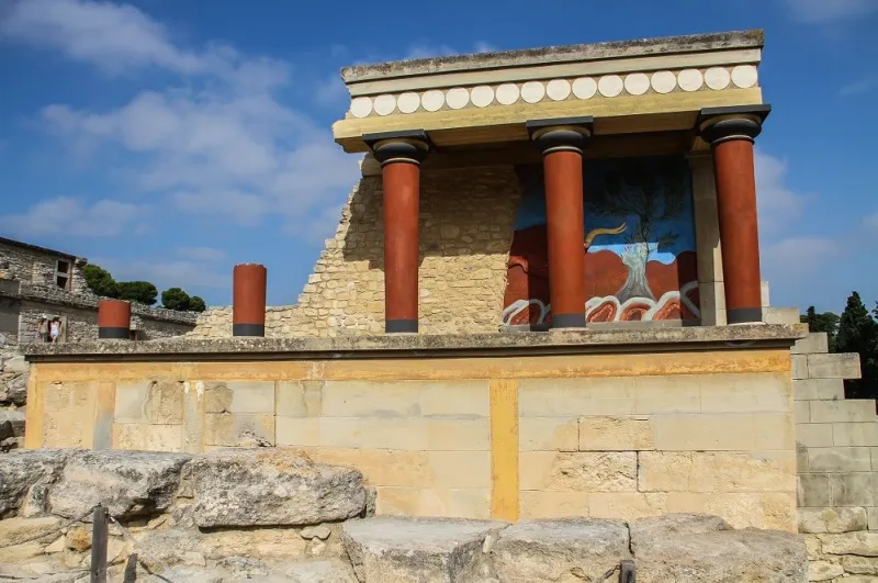 Έβαλαν ακόμη και την Κνωσό στο Υπερταμείo