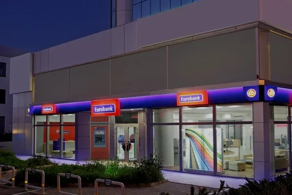 Συμφωνία πώλησης µη εξυπηρετούμενων δανείων ύψους 2 δισ. ευρώ ανακοίνωσε η EUROBANK