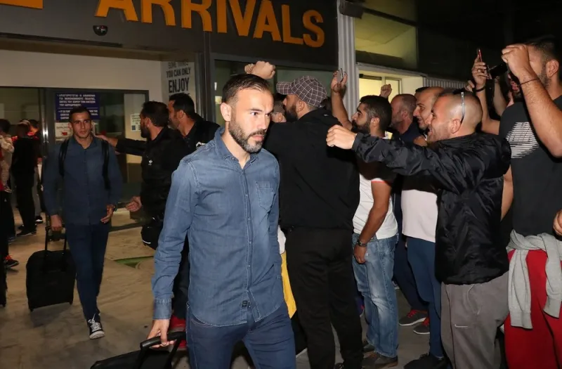 Η υποδοχή του Ολυμπιακού στην Κρήτη (vid)