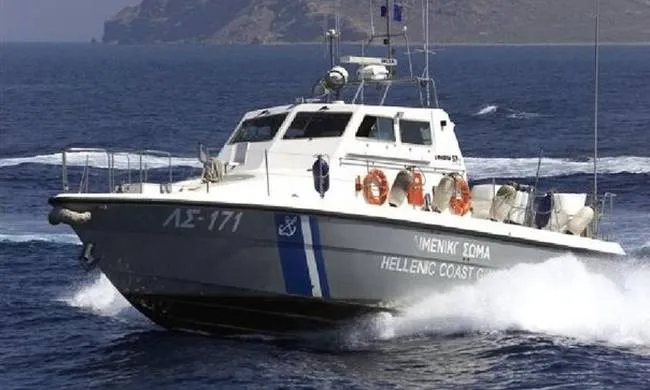Φορτηγό πλοίο προσέκρουσε σε βραχονησίδα ανατολικά της Μονεμβασιάς