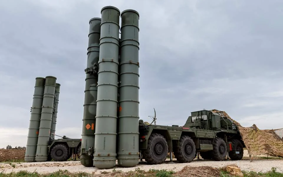 Τον Οκτώβριο του 2019 η εγκατάσταση των S-400 στην Τουρκία δήλωσε ο υπουργός Άμυνας Ακάρ