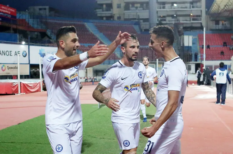 Όρθιος στο 94' ο Ατρόμητος στη Νέα Σμύρνη