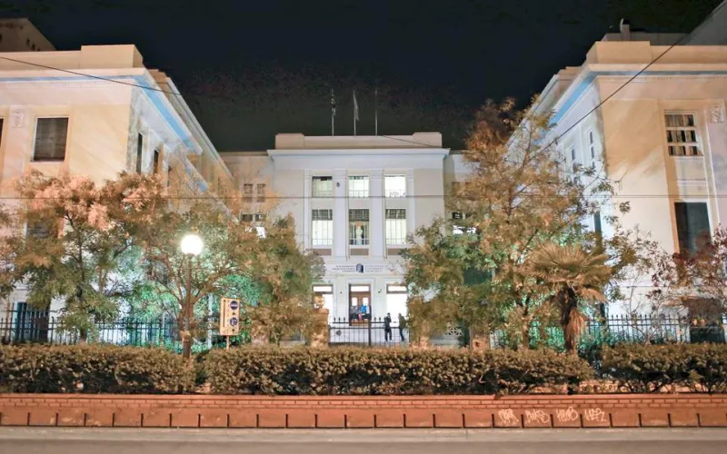 «Πιάτσα» ναρκωτικών δίπλα στο Οικονομικό Πανεπιστήμιο